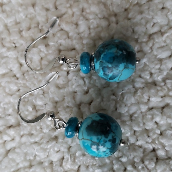 Vintage Style Turquoise Earrings. - Picture 4 of 7